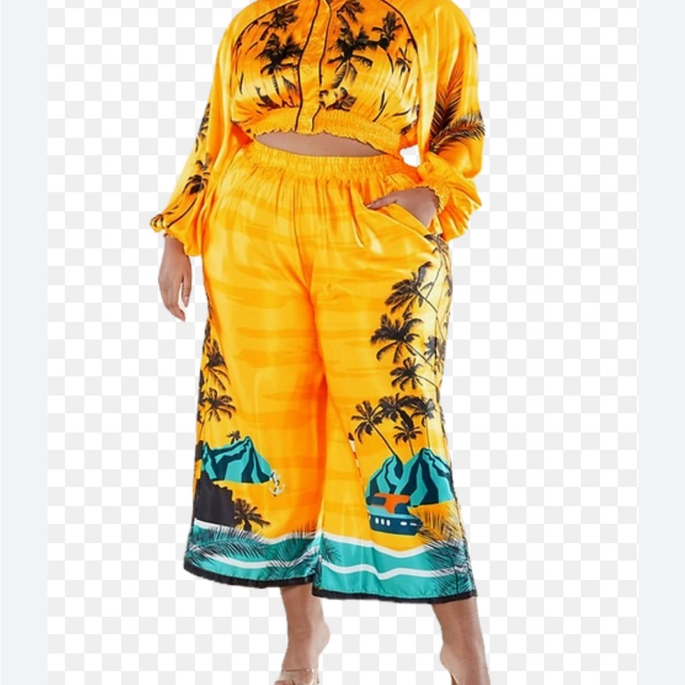 L'ATISTE Yellow and Black Wide Leg Jumpsuit